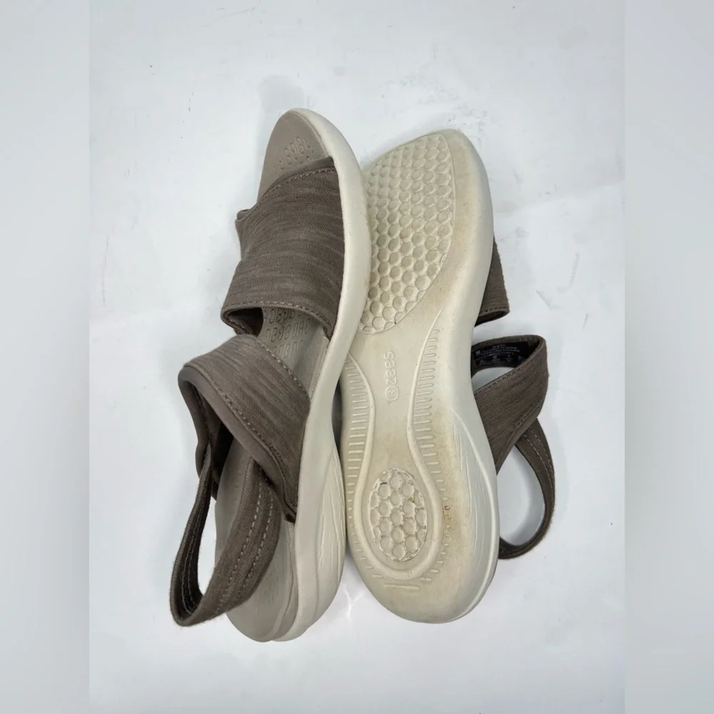 Bzees Cleo Machine Washable Comfy Wedge Sandal Sz 8.5M Casual shoes